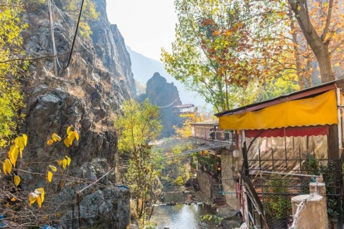 Tochal Darband and Darakeh tour one day Tochal, Darband and Darakeh tour (one day)