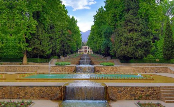 Rayen Castle tour with Shazdeh Garden
