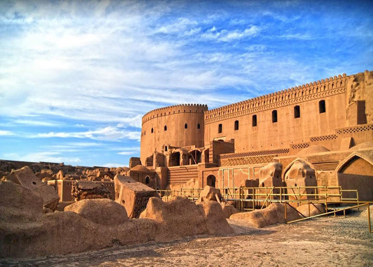 شاخص 5 Iran travel guide (Private tours in Iran)