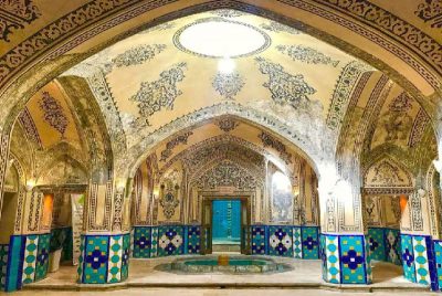 f64f806a e0ad 4c5c a7bd fb0fa59c55cc Amir Chakhmaq Square, Yazd
