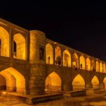 سی و سه پل اصفهان کجاست